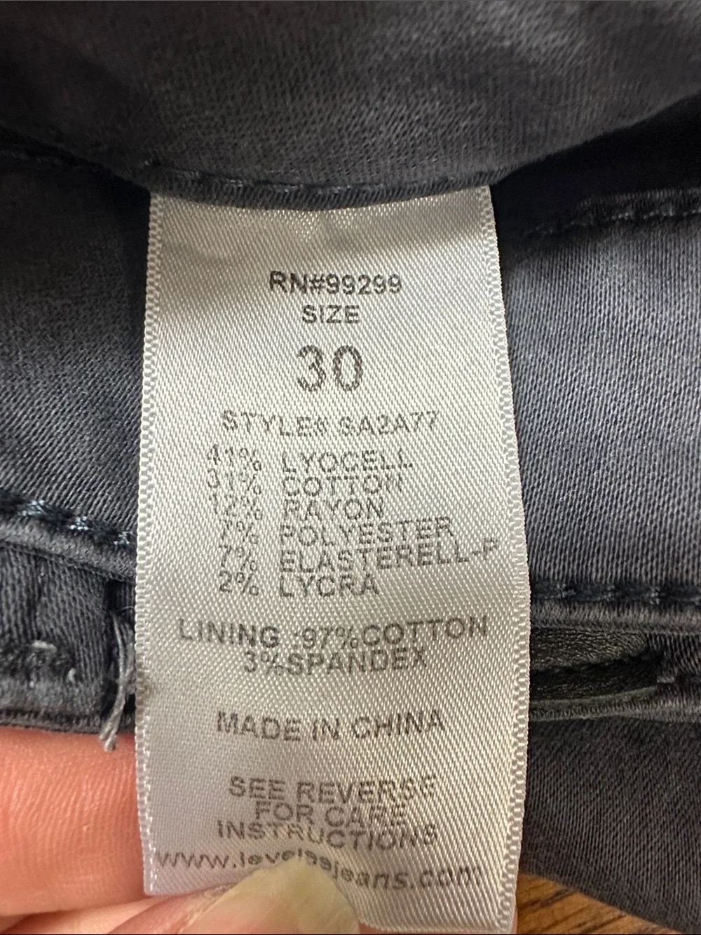 Level 99 Women’s Skinny Pants in Slate Gray - Picture 8 of 8